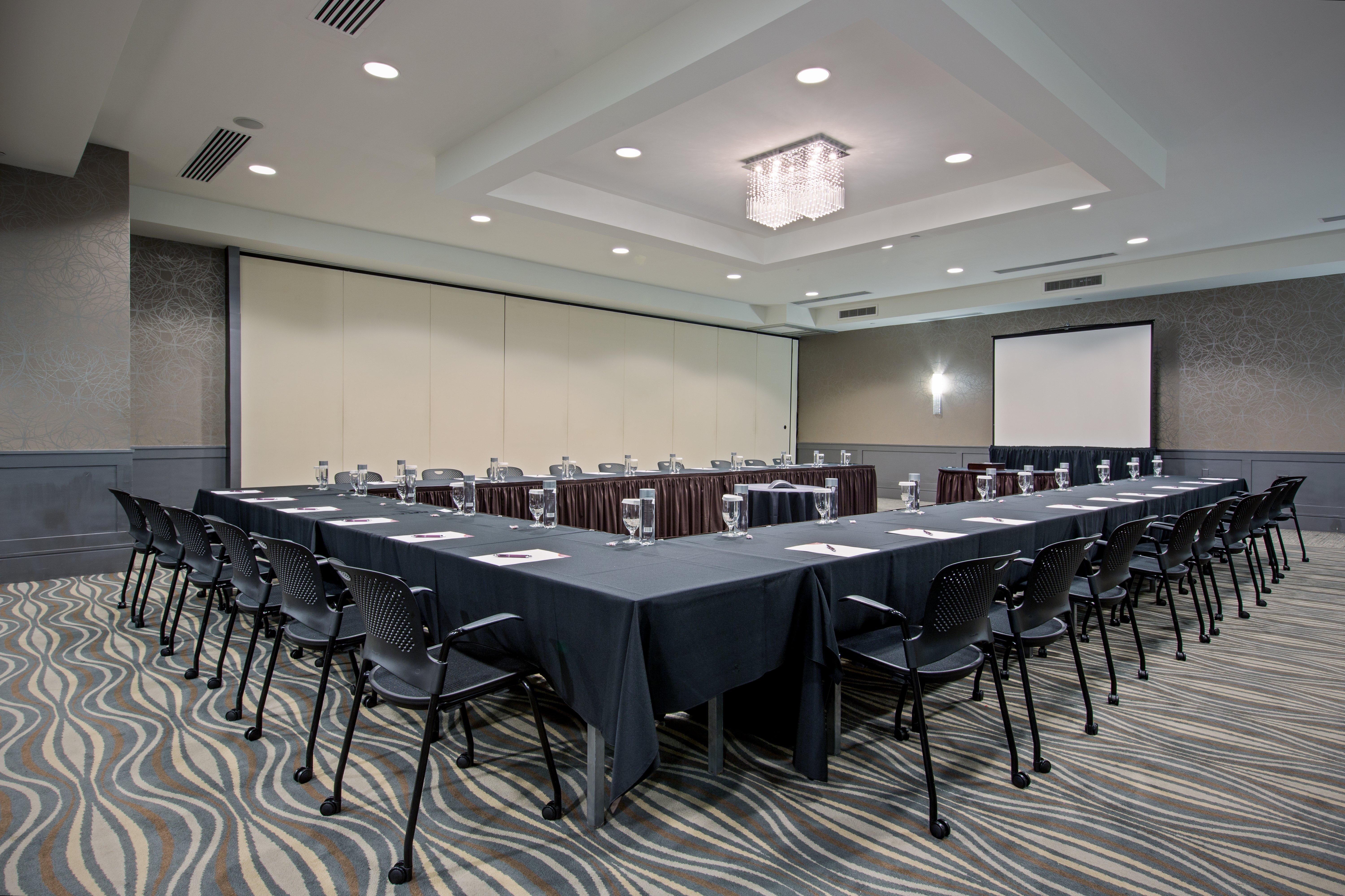 Crowne Plaza Suffern-Mahwah By Ihg Hotel Exterior photo